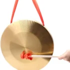 Grote koperen gong